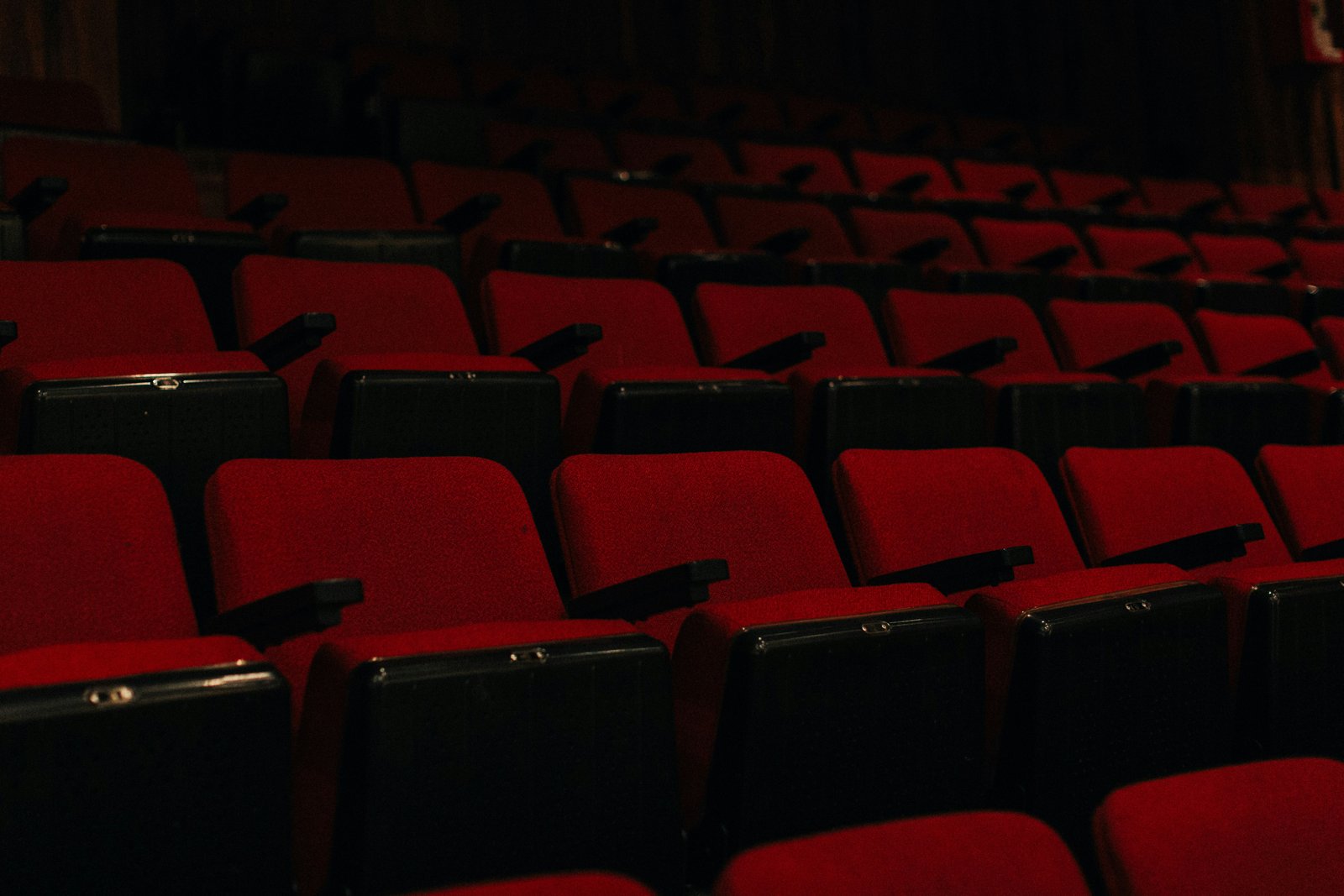Teatros y Centros de Entretenimiento